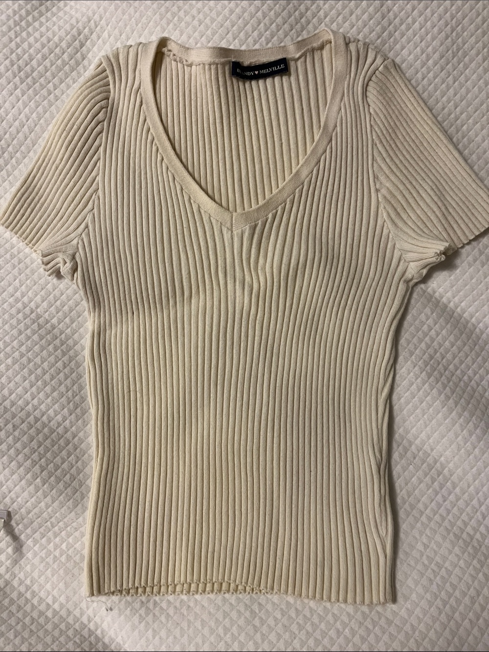 Brandy Melville Cream Ribbed V‑Neck Tank Top